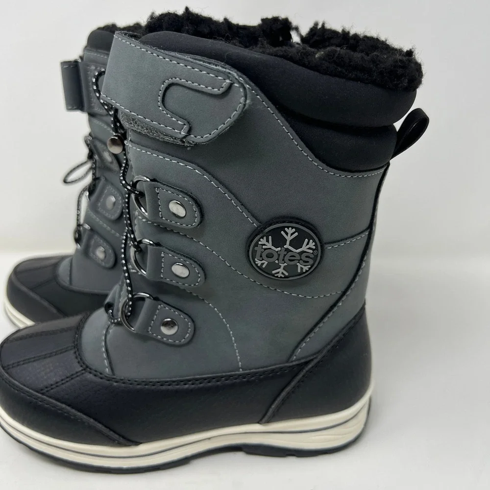 Totes Diamond 2 Kids Size 13 Grey Black Winter Snow Boots NWT Thermolite Zip